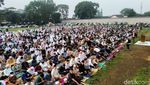 Khusyuknya Salat Id Warga Muhammadiyah Cimahi di Lapangan Rajawali