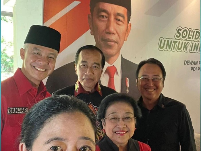 wefie ganjar pranowo, megawati, puan maharani, joko widodo