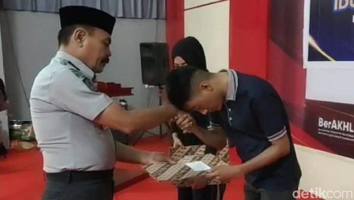 354 napi di Lapas Kelas IIA Watampone menerima remisi lebaran.