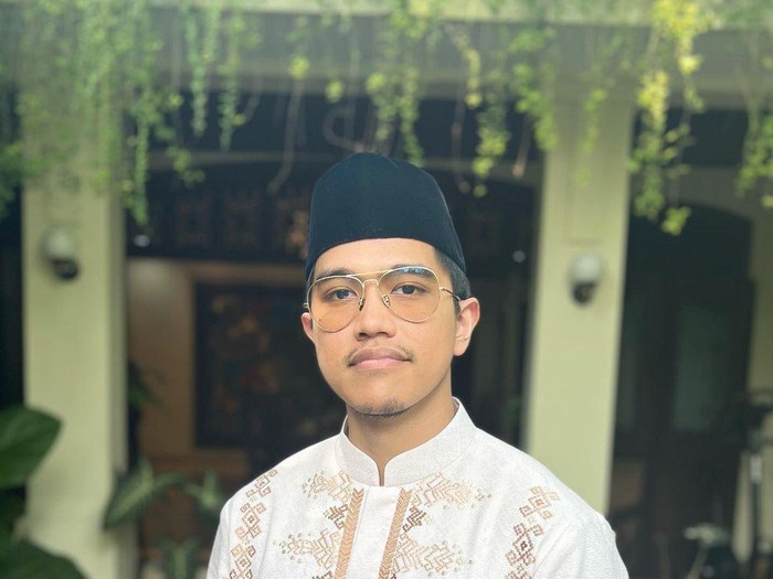 Erina Gudono posting bareng Lebaran dengan Kaesang.