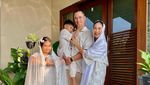 10 Gaya Lebaran Seleb (1)