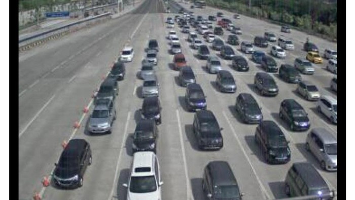 GT Tol Cikampek hari pertama lebaran