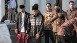 Jokowi dan Ganjar Salat Idul Fitri Bareng di Masjid Syeikh Zayed