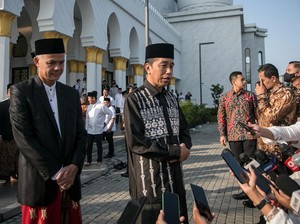 Ini Isu Ekonomi yang Dibahas Jokowi & Ganjar dalam Pesawat ke Solo