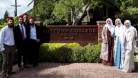 Amerika Serikat punya perguruan tinggi berbasis agama Islam yang telah berusia lebih dari satu dekade. Kampus bernama Zaytuna College ini didirikan pada 2009 lalu di California, tepatnya di Berkeley. Foto: Zaytuna College