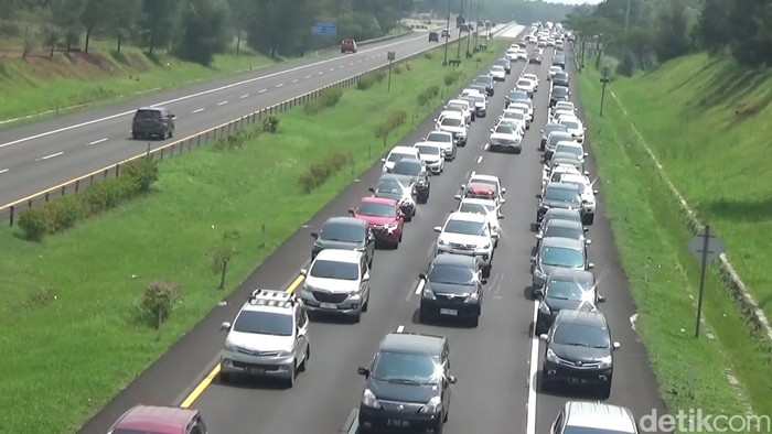 Kondisi arus lalin di Tol Cipali pada hari H Lebaran, Sabtu (22/4/2023).