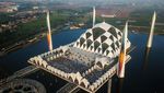 Masjid Raya Al Jabbar Gelar Salat Idul Fitri Perdana