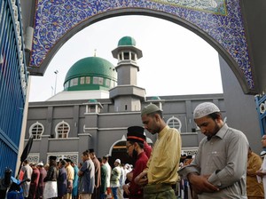 Niat Sholat Idul Fitri Arab Latin, Lengkap dengan Panduannya
