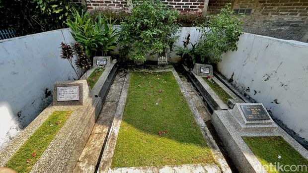 Muljana, juru makam TPU Sirnaraga Bandung