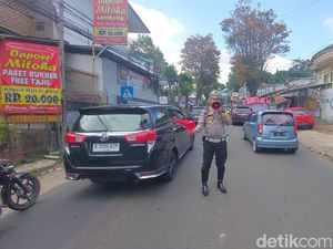 Arus Lalin ke Lembang di Hari H Lebaran Padat Merayap