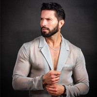 Embrio yang dia jual itu diperuntukkan bagi siapapun yang tidak bisa memiliki anak dan mendambakan bayi berparas cantik. Poncho memutuskan untuk menjualnya karena ingin membantu membuat ras manusia jadi lebih baik. Foto: Instagram/@ponchodenigris