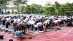 Potret Salat Idul Fitri di Taman Kolaborasi Jakarta Timur