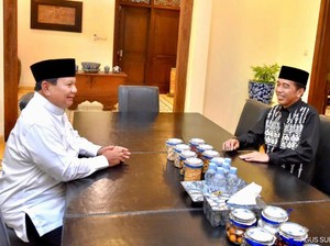 Gerindra Akui Elektabilitas Prabowo Ungguli Ganjar-Anies karena Dekat Jokowi