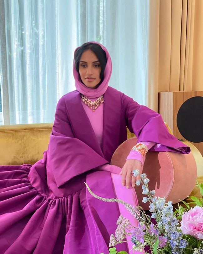 Wanita berkerudung tersebut pun kerap terlihat menghadiri acara-acara yang diadakan brand kenamaan, seperti Cartier dan Dior.Foto: Instagram