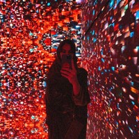 Sebagai seseorang yang menggeluti dunia fashion, Putri Loulwa tentu suka berbusana stylish. Wanita 26 tahun tersebut dikenal dengan gayaya yang elegan dan tak jarang glamour.Foto: Instagram