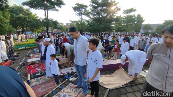 Salat id 1444 H di Taman Rafflesia, Ciamis pada Sabtu (22/4/2023)
