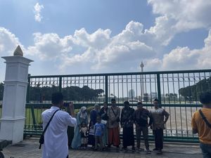 Sia-sia Perjalanan Sumarsono dari Tasikmalaya karena Monas Tutup