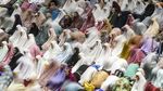 Suasana Masjid Istiqlal yang Dipadati Jemaah Salat Idul Fitri