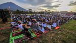 Suasana Salat Idul Fitri di Kaki Gunung Kerinci