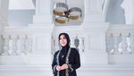 Cetar! Gaya Syahrini Rayakan Lebaran di Singapura