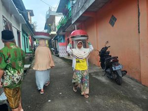 Warga Pegayaman Sambut Idul Fitri dengan Tradisi Ngejot