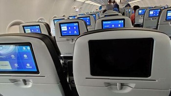 Semua menyala, kenapa di kursiku saja yang tidak?! Foto: Jammy_Git via Bored Panda