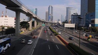 Ditinggal Mudik, Jalan Protokol Jakarta Sepi