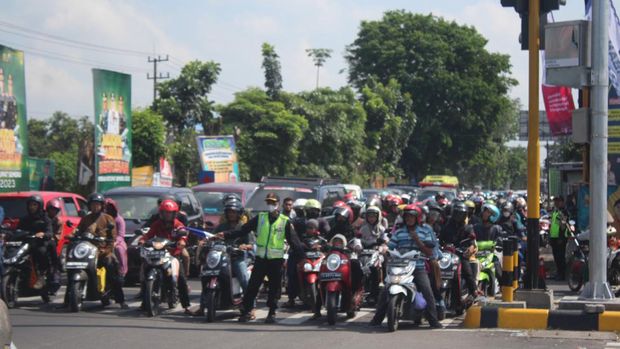 exit Tembelang