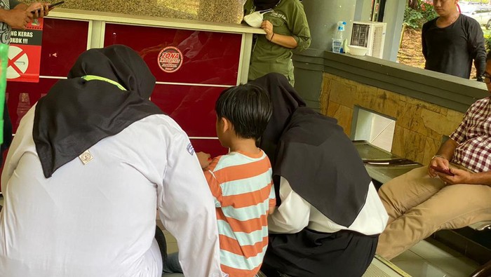 Ibnu (6) warga Priok sempat hilang di Taman Margasatwa Ragunan