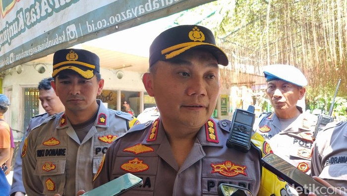 Kapolrestabes Surabaya Kombes Pasma Royce
