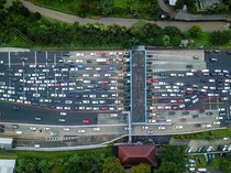 Video: Ada Car Free Night Malam Tahun Baru, Exit Tol ke Puncak Ditutup!