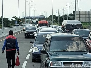 Sederet Kemacetan Warnai Hari Kedua Lebaran di Jatim
