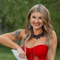 Lauren Brooke, wanita asal North Carolina, AS bercerai setelah 10 tahun menikah. Dia membuat pemotretan perceraian sebagai bagian dari perayaan kebabasannya. Foto: dok. Instagram