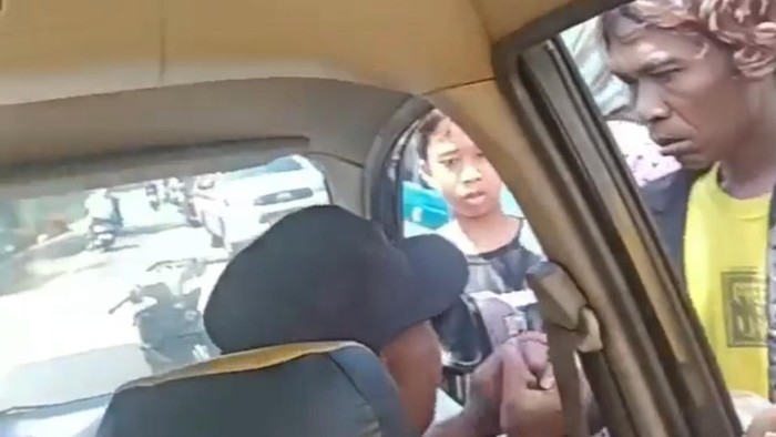 Pemotor pukul sopir mobil di Palopo, Sulsel.