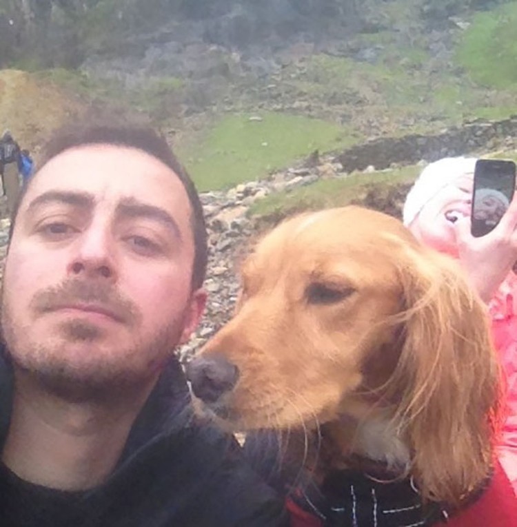 Penampakan di foto selfie Penampakan di foto selfie