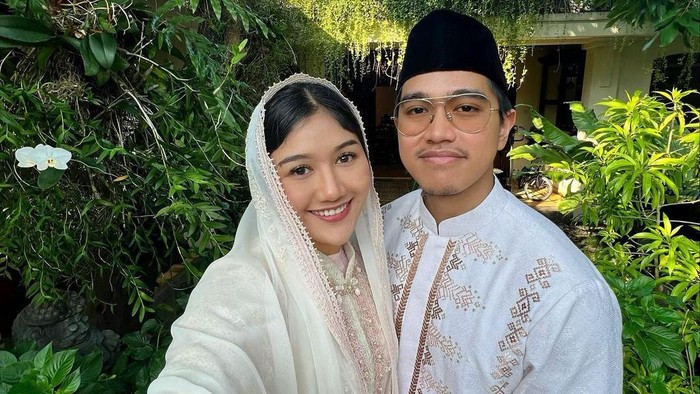 Potret Lebaran Erina Gudono