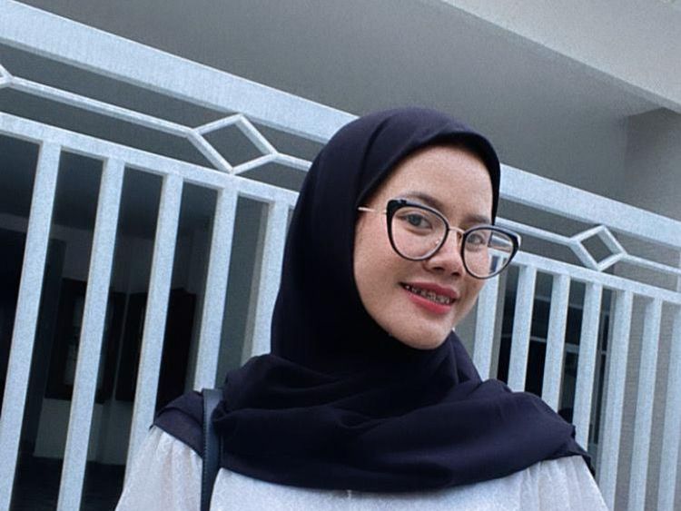 Pilih Sopan, Ini 5 Gaya Siskaeee Berhijab Saat Lebaran