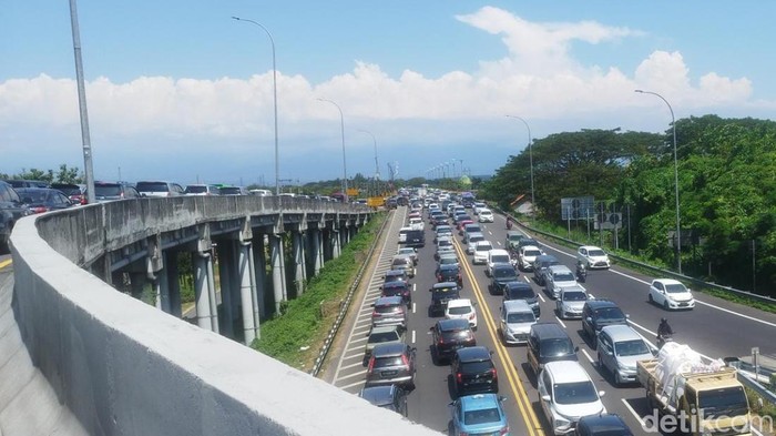 tol mojokerto exit penompo