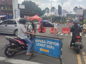 Urai Kepadatan, Polisi Terapkan One Way Puncak Bogor Menuju Jakarta