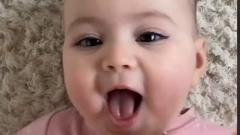 Video Bayi Tersenyum dari akun Daexo - 398,6 juta view. Foto: (TikTok).