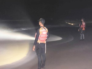 1 Wisatawan Hilang Terseret Ombak Pantai Laguna Kebumen
