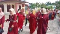 Momen ini menjadi yang paling ditunggu-tunggu oleh saat kumpul keluarga.  (Foto: Istimewa)