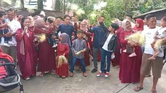 Arak-arakan keluarga saat momen Idul Fitri 2023. (Foto: Istimewa)