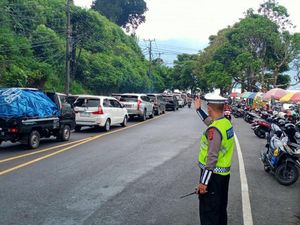 Lalin Kawasan Bedugul Ramai Lancar, Arus Balik Mulai Nanti Malam