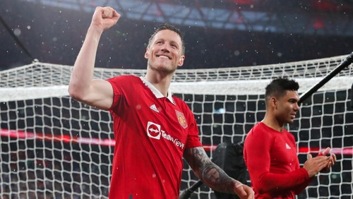 LONDON, ENGLAND - APRIL 23: Wout Weghorst of Manchester United celebrates following the Emirates FA Cup Semi Final between Brighton and Hove Albion and Manchester United at Wembley Stadium on April 23, 2023 in London, England. (Photo by James Gill - Danehouse/Getty Images)