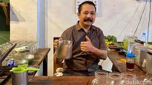 Wedangan Pak Basuki Terkenal di Solo, Pernah Dikunjungi Ganjar Pranowo!