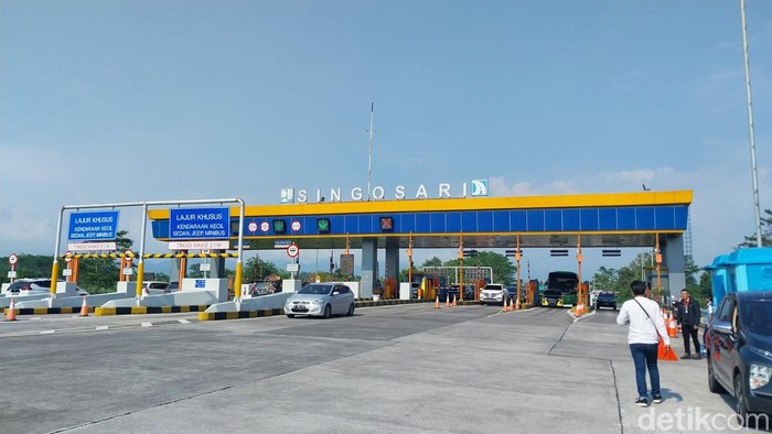 exit karanglo malang