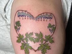 Potret Seni Tato Tutupi Bekas Luka Menjadi Artistik