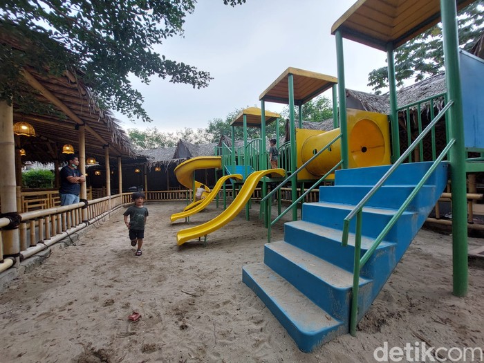 Gubug Berkah Resto di Tangerang Selatan