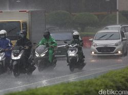 Peringatan Dini BMKG: Makassar Berpotensi Dilanda Hujan Lebat hingga Pukul 19.00 Wita
